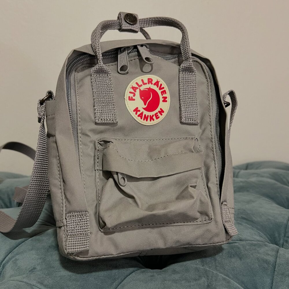 Fjallraven Kanken Mini Crossbody Bag in Light Gray with Red Logo